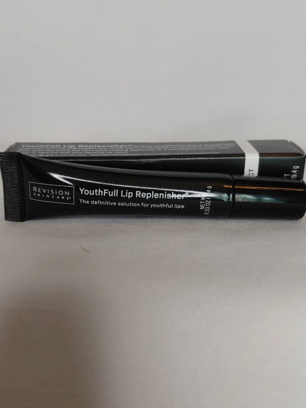 Revision Skincare -  YouthFull Lip Replenisher